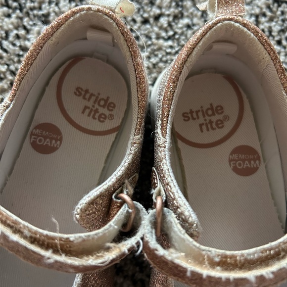 Toddler Stride Rite Sandal — 9.5 - Picture 8 of 12